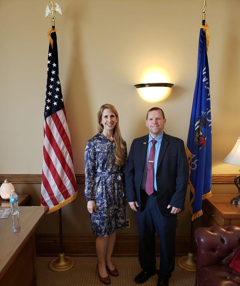 State Rep. Joy Goeben welcomed Kaukauna Mayor Tony Peterman to the state capitol in Madison.