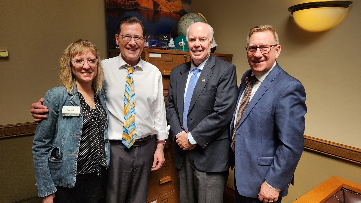 State Rep. Dave Murphy met with members of the Wisconsin Grocers Association