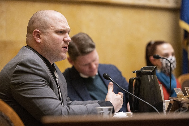 Rep. Shae Sortwell addresses the Committee on Veterans and Military Affairs.