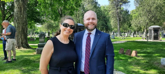 Sen. Rachael Cabral-Guevara joins Appleton Mayor Jake Woodford during the Memorial Day Service on May 29, 2023.