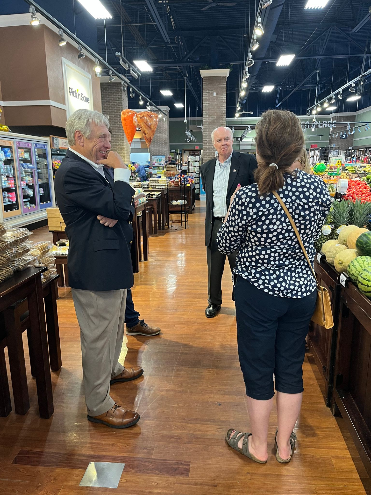 Senator Rachael Cabral-Guevara touring Pick N Save with store managers and representatives! 