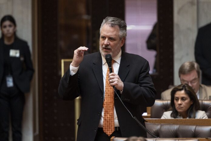 State Rep. David Steffen addresses the Wisconsin General Assembly.