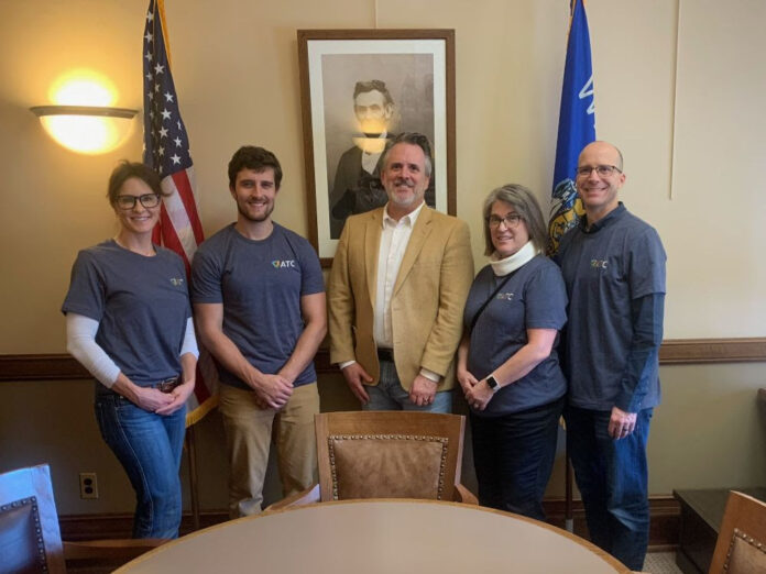 Wisconsin State Rep. David Steffen meets with constituents.