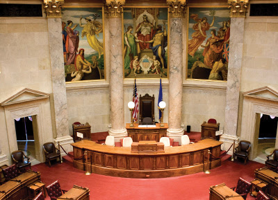 The best way to experience the beauty and grandeur of Wisconsin's Capitol building is to see it for yourself.