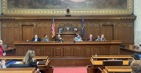 The Wisconsin Realtors Association held their annual Government Day in the Capitol this week. A number of legislators and I met with realtors from throughout northeast Wisconsin in the Assembly Chamber.