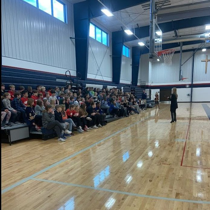 Rep. Goeben received a heartwarming welcome from students and staff at St. Peter Lutheran School in Appleton.