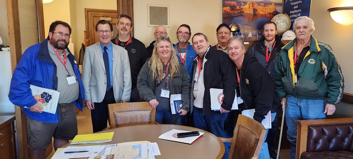 Members of the Tavern League of Wisconsin visited State Rep. Dave Murphy's office for their 39th annual Legislative Day.