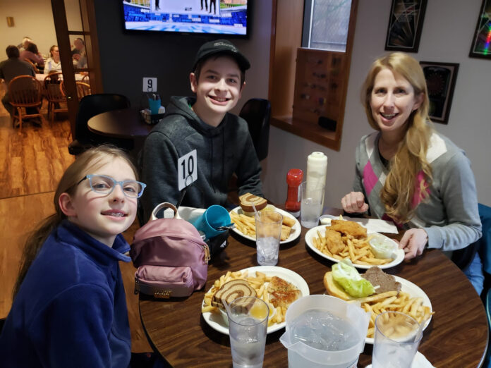 State Rep. Joy Goeben brought her two youngest children to Ca$h and $willies for a great Friday Fish Fry.