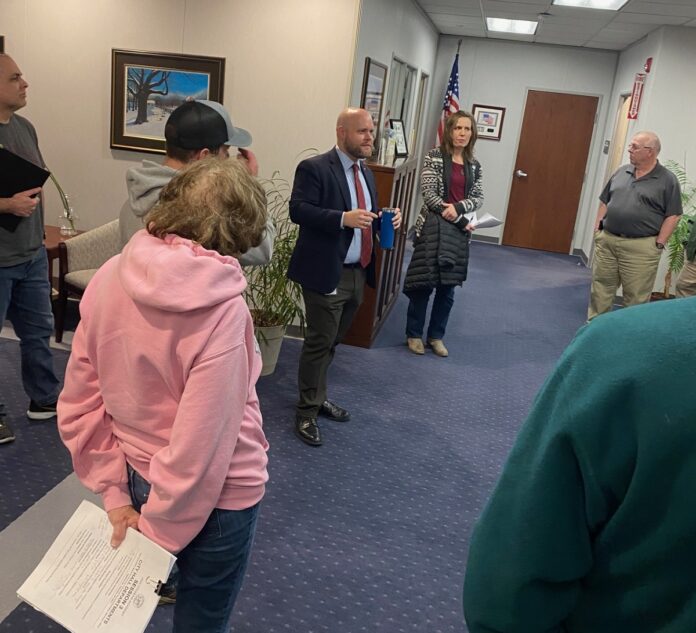 Appleton Mayor Jake Woodford gives a tour of the Mayor’s Office to 2024 Citizens Academy attendees.