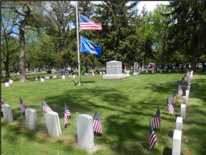 The Finance Committee of the Appleton City Council unanimously approved reimbursing Riverside Cemetery for maintaining 646 veterans' graves.