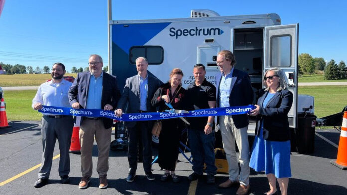 Wisconsin State Sen. Rachael Cabral-Guevara attended a ribbon-cutting with Sprectrum employees for expanding high-speed internet in Outagamie County.