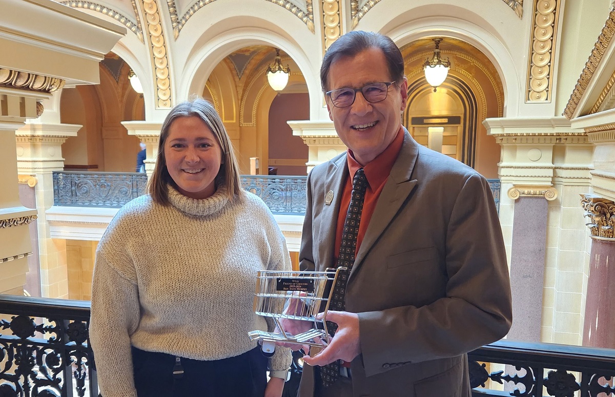 Wisconsin State Rep. Dave Murphy receivee the Wisconsin Grocers Association “Friend of Grocers” Award. 