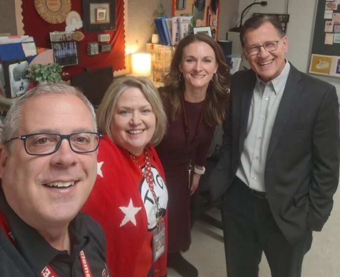 Wisconsin State Rep. Dave Murphy visited Greenville Elementary School.