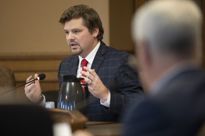 Wisconsin AB 211, which exempts tobacco bars from Wisconsin’s public smoking ban, cleared the State Senate and is now headed to the Governor’s desk.