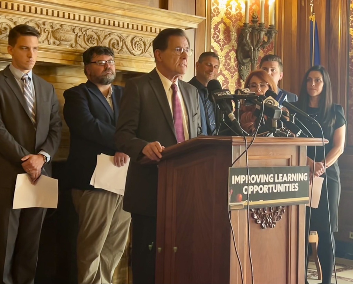 The Wisconsin Assembly has very been busy passing important bills that protect our kids, hold public officials accountable, and put more money back in hardworking Wisconsinites’ pockets.