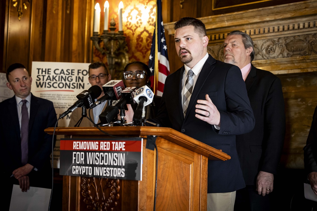 At a time when technology is evolving rapidly, it is essential that Wisconsin embraces innovation, supports economic growth, and positions itself to compete in emerging industries. AB 892 is a step in that direction.